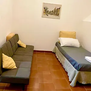 Parisa House Appartamento